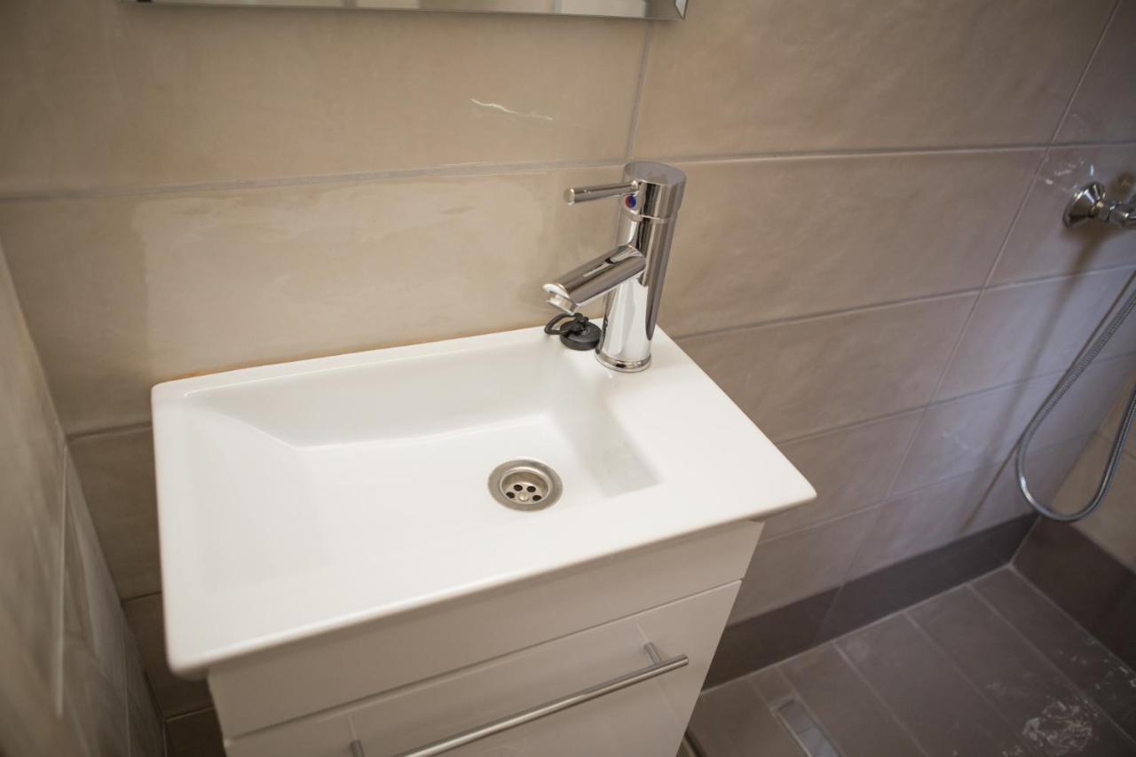 Kosmos Service Apartment Modern Spirit City Center With Additional Cost Parking Thessaloniki Exterior photo