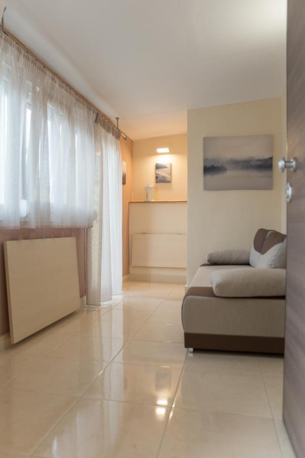 Kosmos Service Apartment Modern Spirit City Center With Additional Cost Parking Thessaloniki Exterior photo